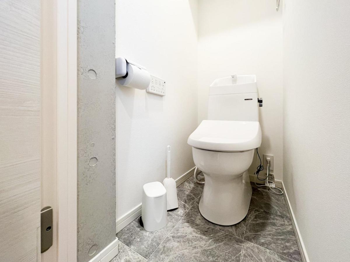 Ferienwohnung Wellsquareism Honancho Präfektur Tokio Exterior foto